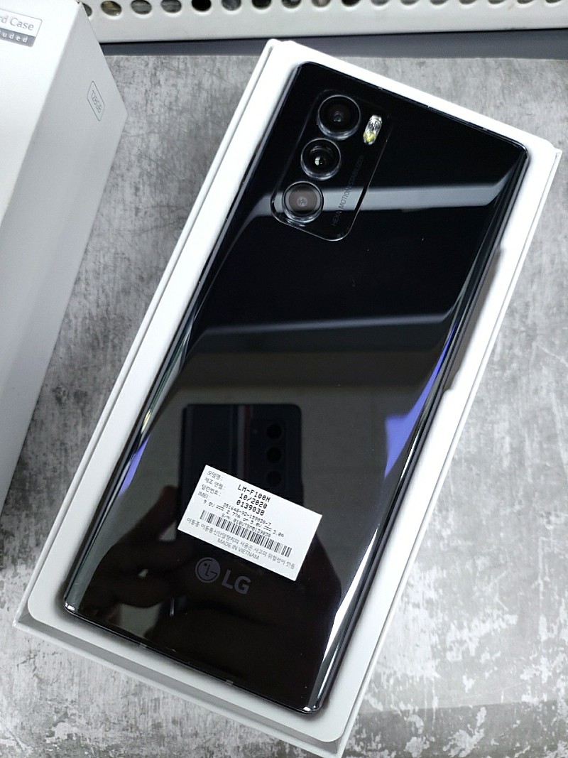 LG 윙 21년 6월개통 블랙색상 미사용 풀박스 SKT첫개통 37만원판매