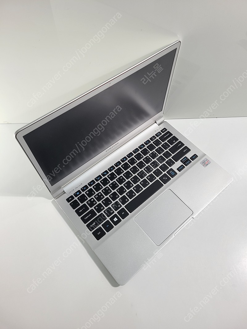 [판매]삼성전자 시리즈9 NT900X3D-A64S 중고노트북 싸게 팝니다.