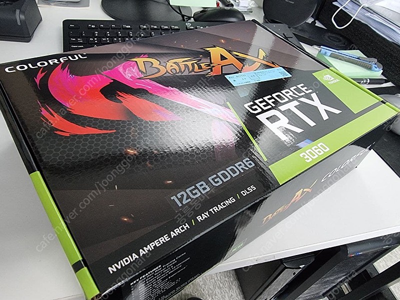 그래픽카드 Geforce RTX3060 토마호크 duo D6 12GB lhr 미개봉 새제품 판매합니다.
