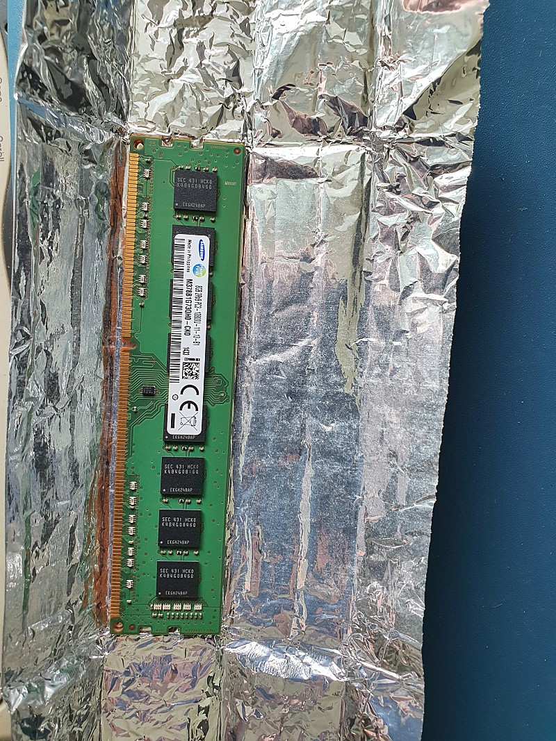 삼성 8GB PC3 3만 판매(배송비 구매자 부담, DDR3 12800)