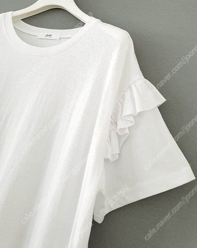 어깨 프릴 장식 기본 화이트 면티 박시핏 오버핏 빅사이즈 라운드넥 티셔츠 흰티 55 66 77 S M L