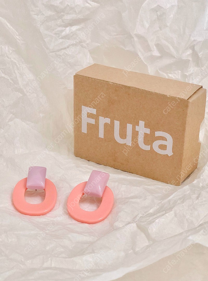 FRUTA 프루타 귀걸이 (김나영 귀걸이 레드벨벳 귀걸이 볼드 귀걸이) 미착용 새상품, 상자 불포함