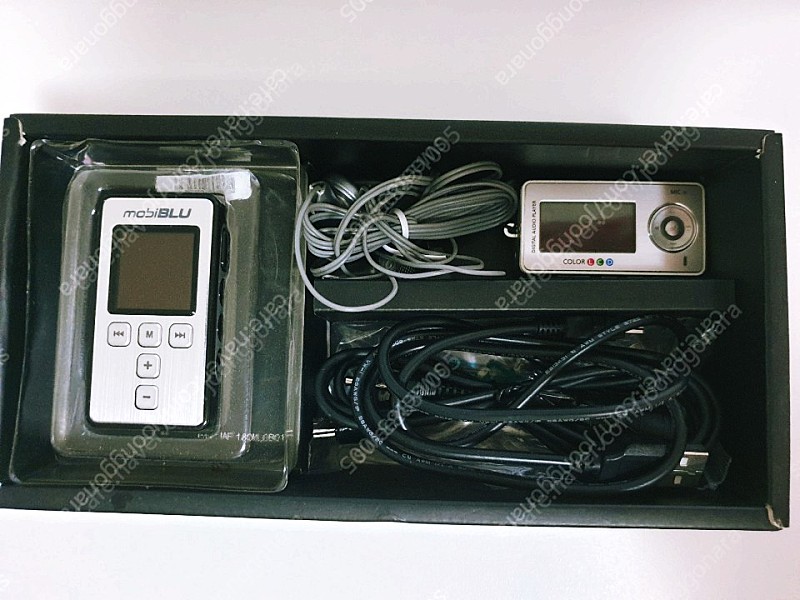 구형 MP3 Mobiblu DAH-1800(1G), 우디 CA-750(256MB) 수리/부품용 일괄판매합니다.