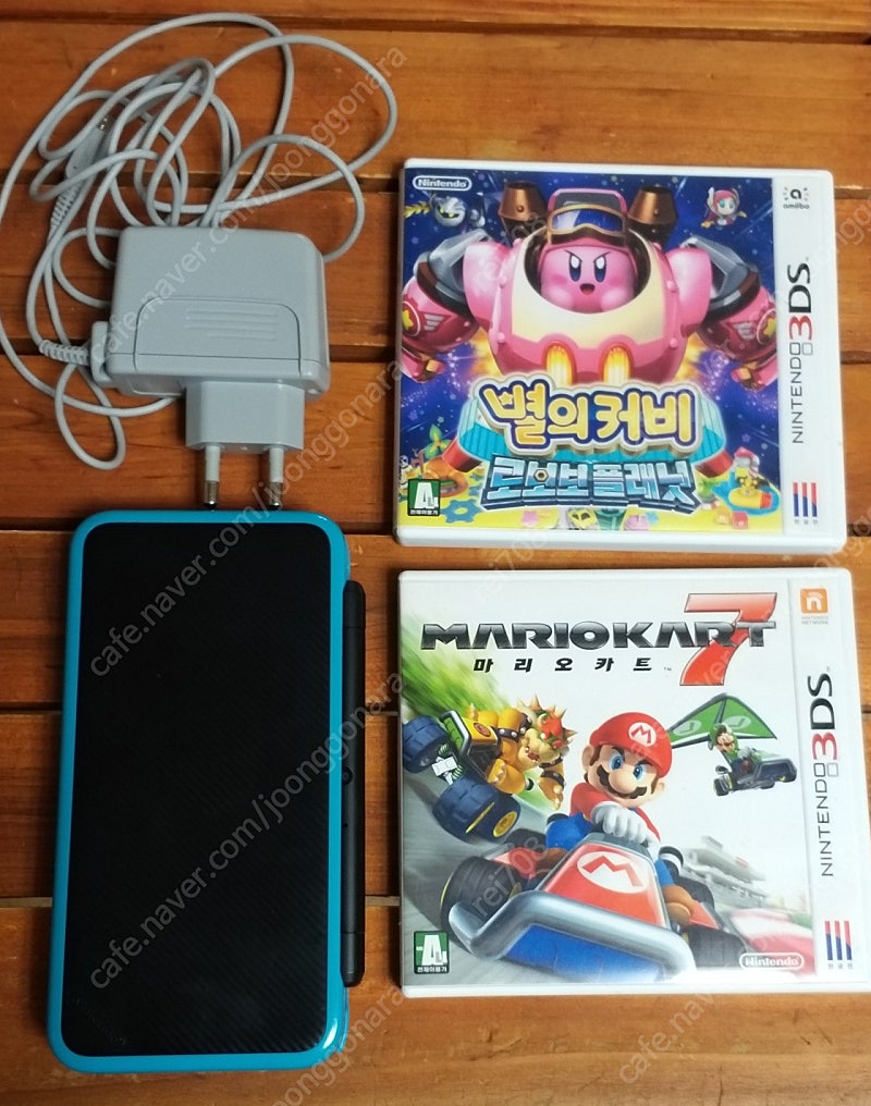 닌텐도 뉴2DS XL+정품충전기+게임칩 2개