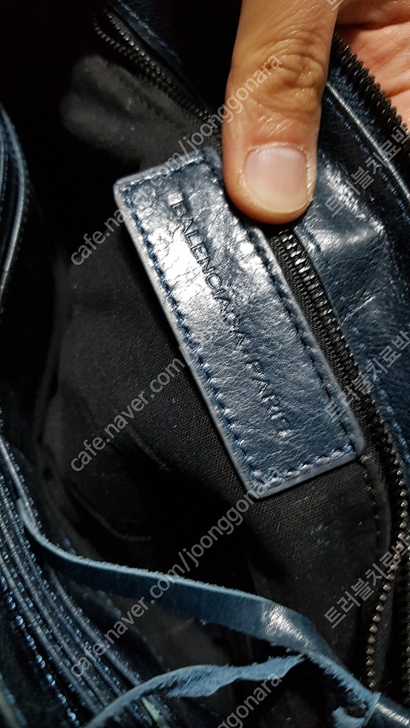 정품 발렌시아가 모터 클러치백--4