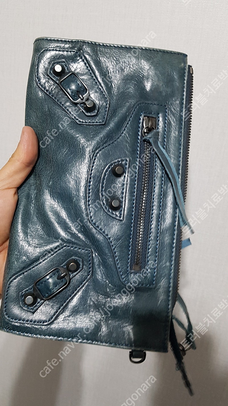 정품 발렌시아가 모터 클러치백--1