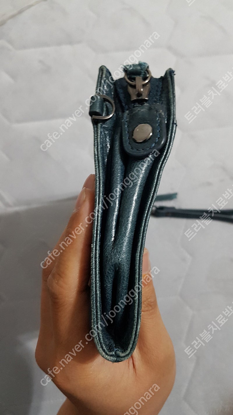 정품 발렌시아가 모터 클러치백--6