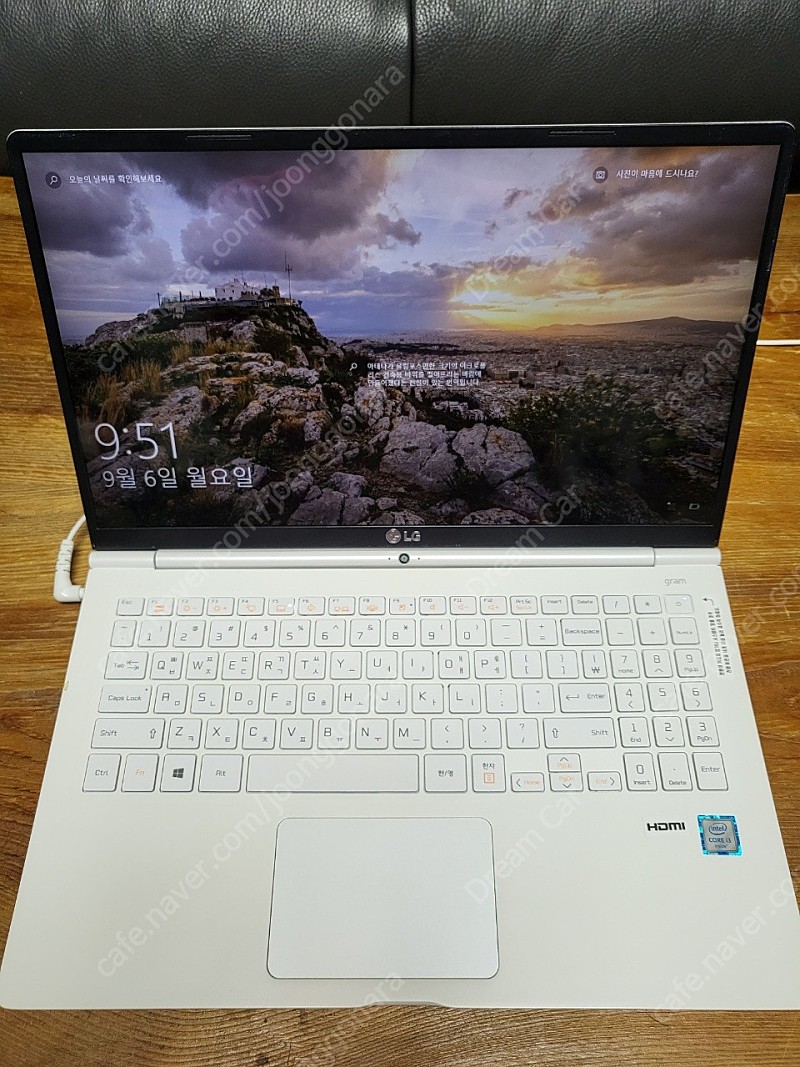 깨끗하고 성능좋은 LG 그램 노트북 15zd960-gx30k