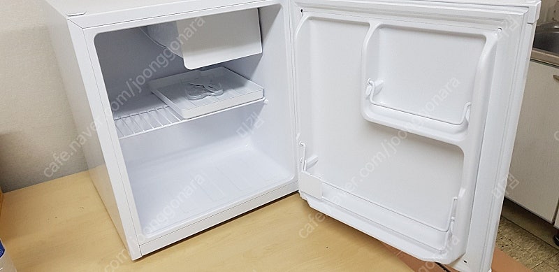 klarwind 냉장고 1등급 소형 팔아요.