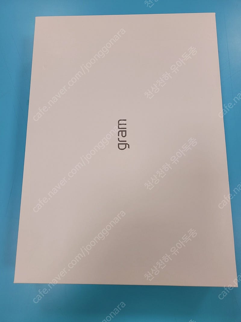 엘지 그램 노트북 16ZD90P-GX90K 램8G 미개봉 새제품 판매합니다..