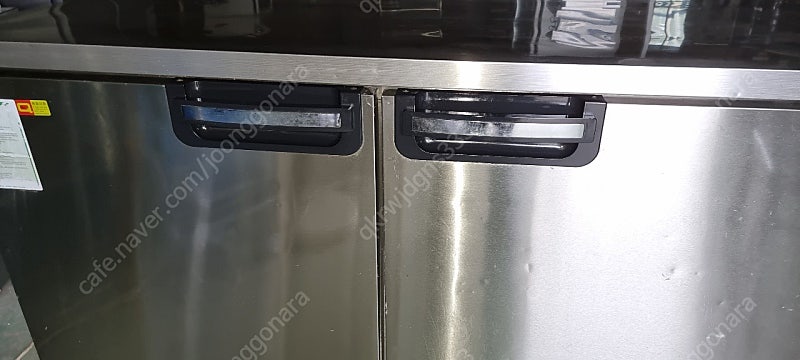 [판매] 1800 테이블 냉동반 냉장반 냉장고 팝니다