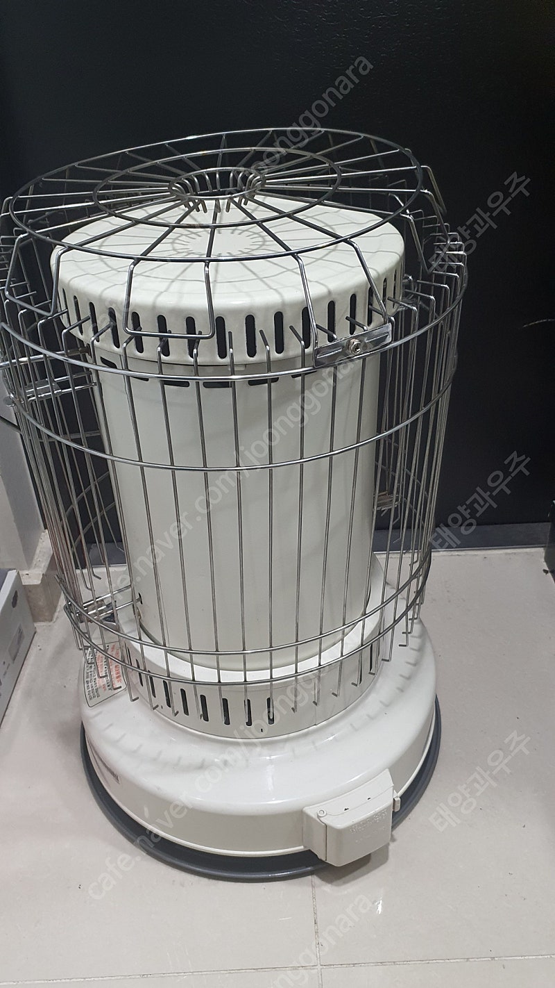 파세코 난로 캠프 23N 중고 판매합니다. 겨울철 캠핑 및 사무실에서 사용하시기에 좋습니다.--1