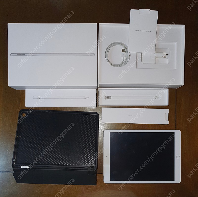 아이패드 7세대 32G 실버 와이파이+셀룰러 모델, 애플펜슬 1세대 풀박스 충전기 케이스 포함 43