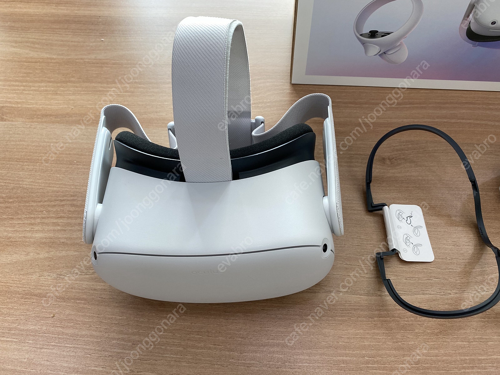 오큘러스 퀘스트2 64G 국내정발 팝니다--1