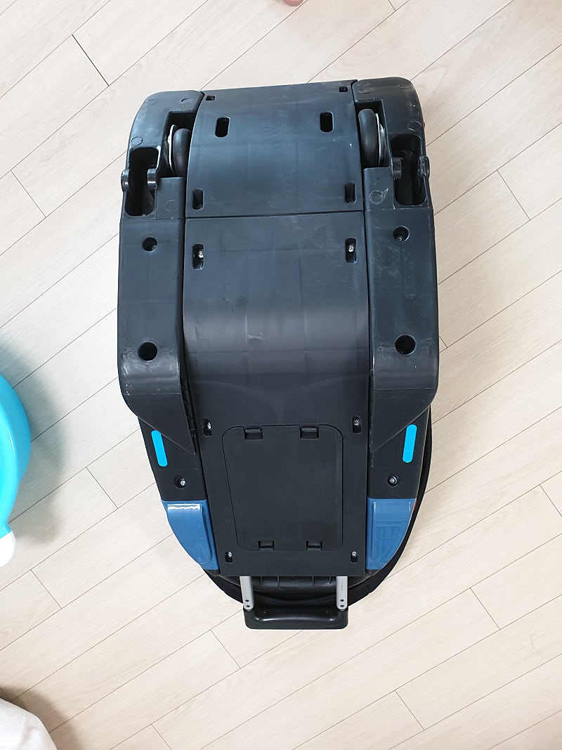 유아 카시트 싸게팝니다--1