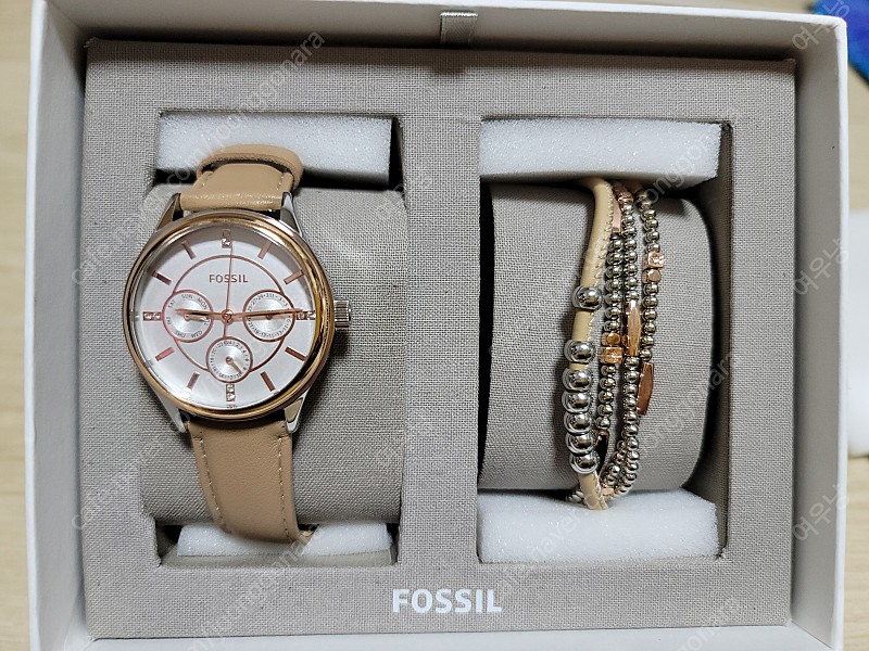 Fossil 시계&팔찌 셋트 상품