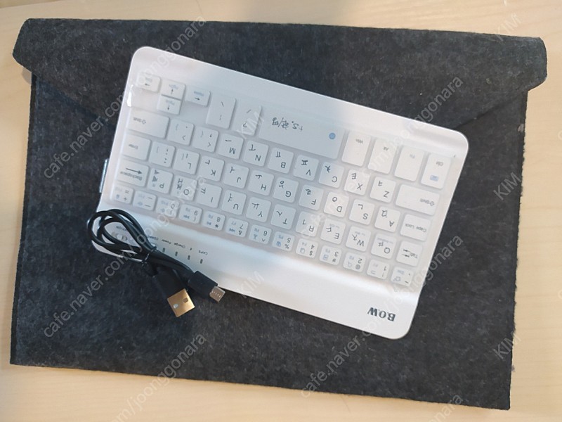 BOW Aviation ipad 태블릿 휴대 전화 범용 블루투스 키보드 무선 휴대용 Android Apple 소형 충전식 초박형 bluetooth keyboard. 7.9인치