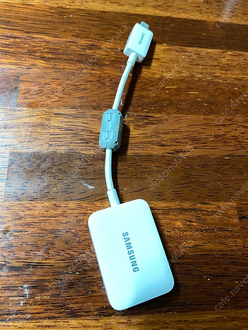 삼성 hdtv adopter (어댑터) + hdmi cable (케이블)