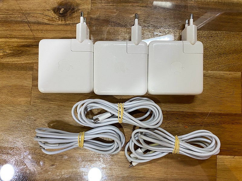 맥북프로 13인치 스페이스그레이 Thunderbolt 3 Port 2019 2대 A1989