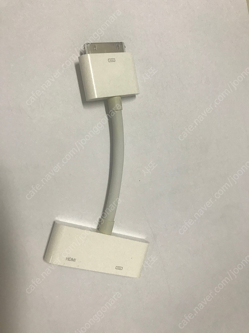 애플 30핀 액세사리 여러개(VGA 어댑터, HDMI 어댑터, 충전케이블 2개)
