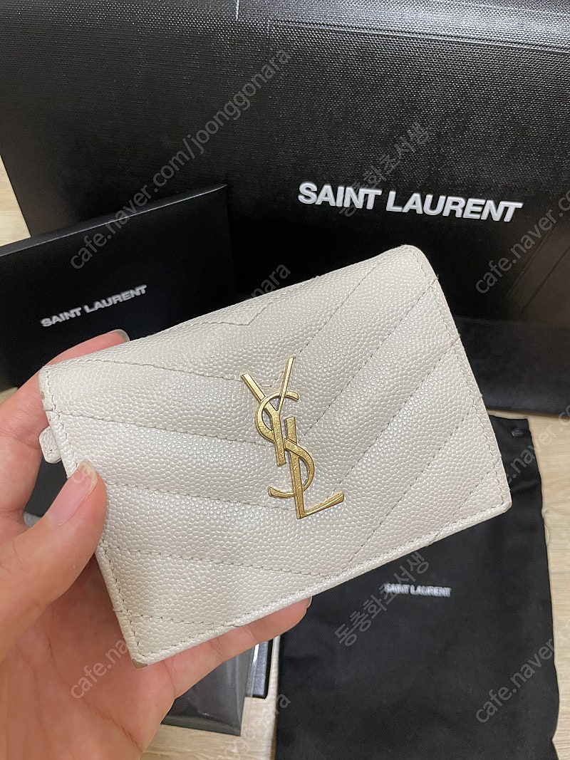 [SAINT LAURENT] 생로랑 화이트 금장 지갑 판매합니다 :)