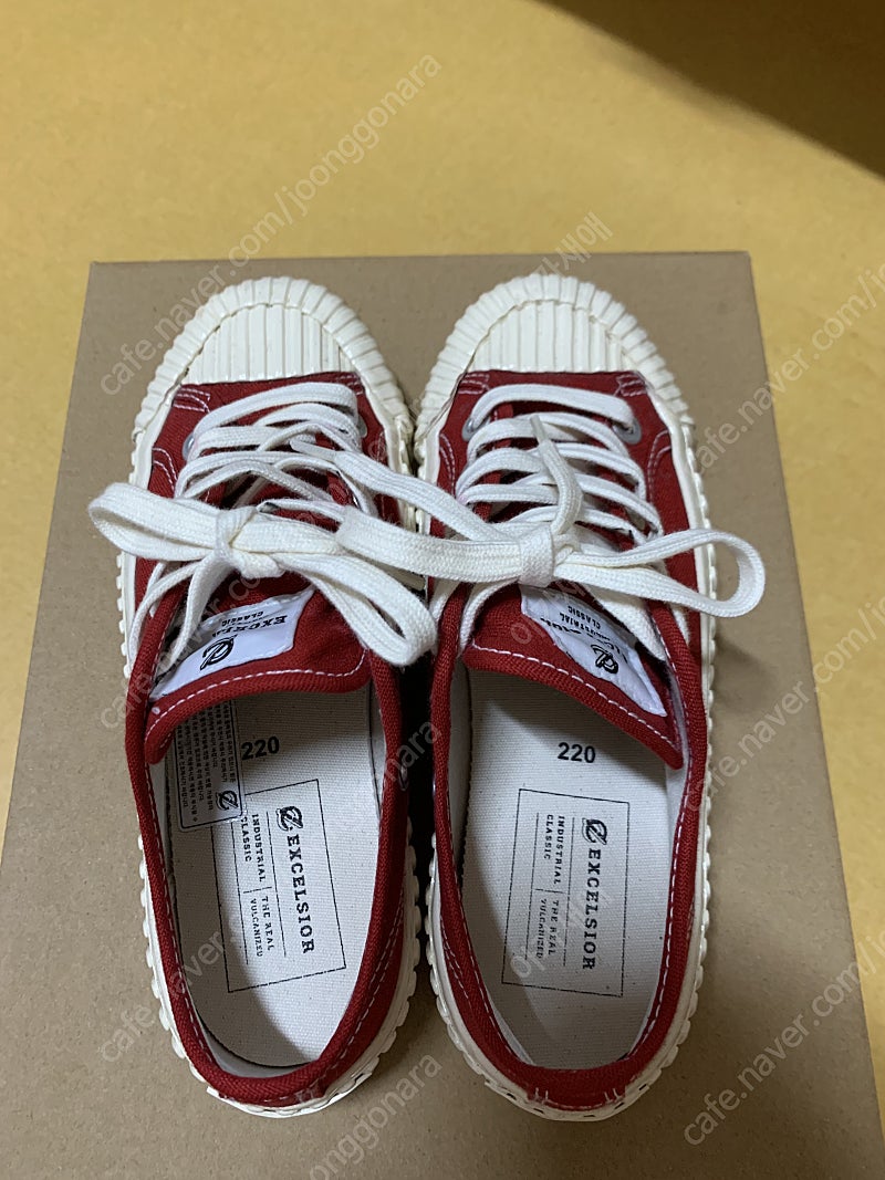 엑셀시오르 볼트 레드 220