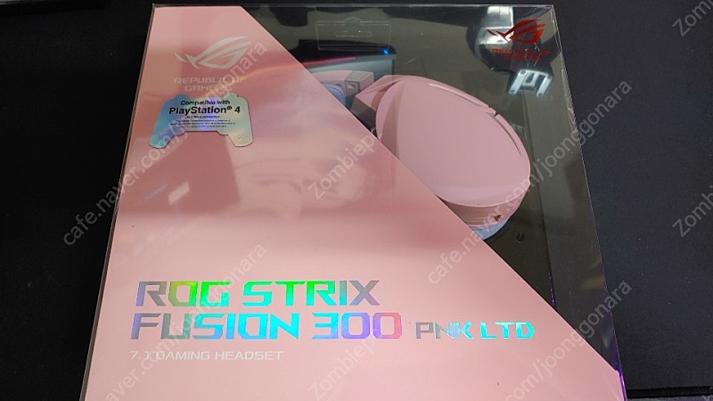 ASUS ROG STRIX FUSION 300 PINK 팝니다.