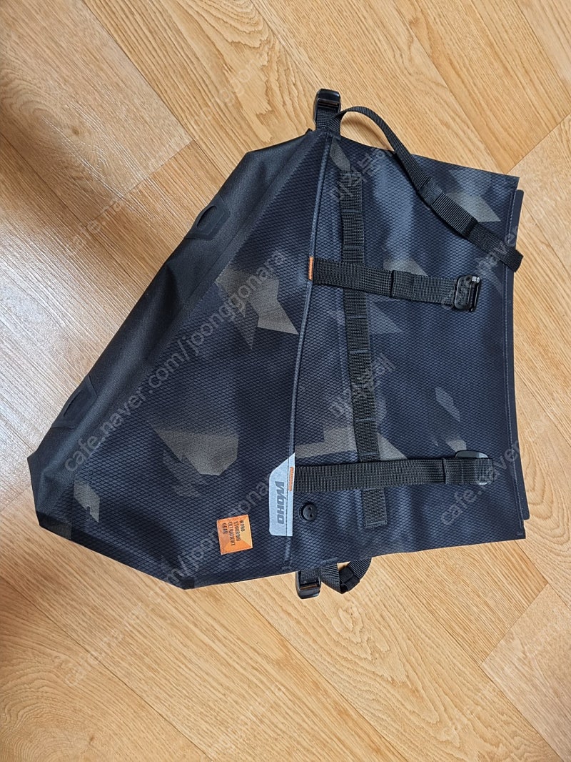 워호(woho) XTOURING 풀 프레임백(Full Frame Bag) DRY M Cyber-Camo Diamond Black