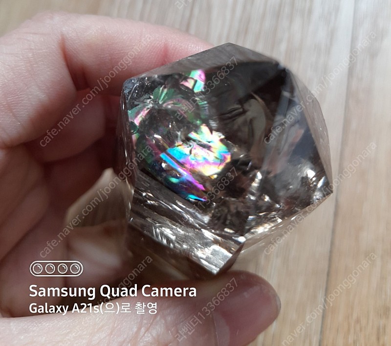 천연원석/보석/광물>>> rainbow smoky quartz crystal point specimen. 483g