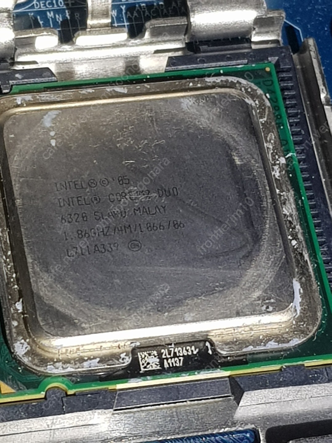 컴퓨터 부품 일괄 60,000원에 판매 합니다. (키보드(ANYZEN KM 6000U SE박스포함) + Intel Duo2 E6320 1.86 + 잘만 쿨러 + DDR2 1G(