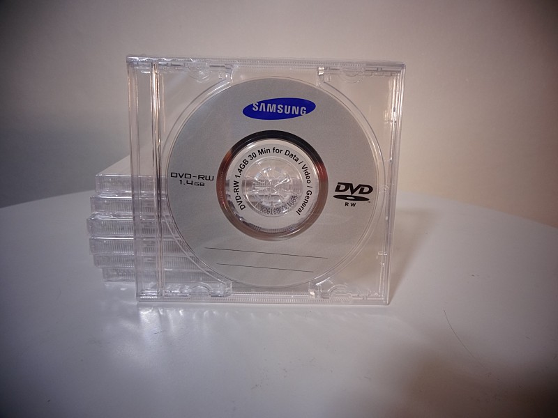 캠코더 비디오카메라용 8cm 미니 DVD-RW 지우고 다시 녹화 1000번 가능한 제품