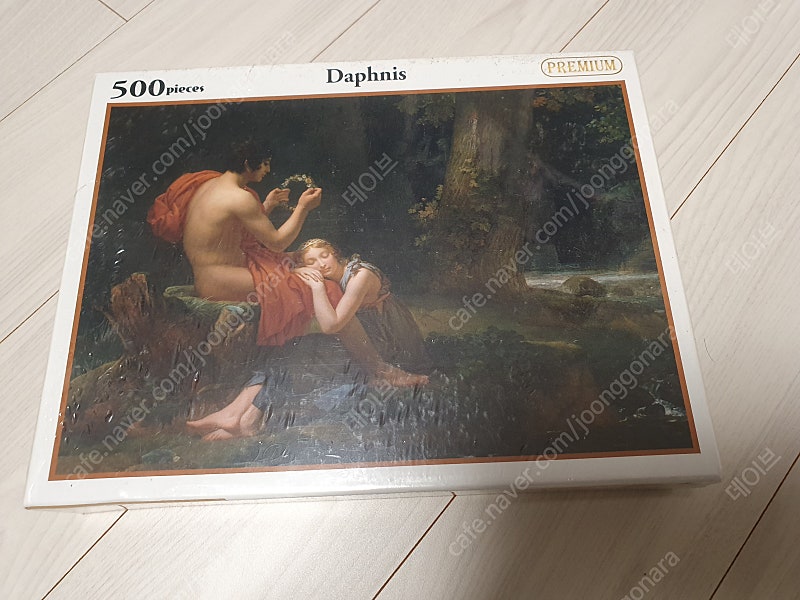 Daphnis 500피스 직소퍼즐 미개봉 판매합니다.