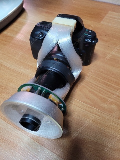 니콘 필림카메라(F50.부품용)택포함2.5만