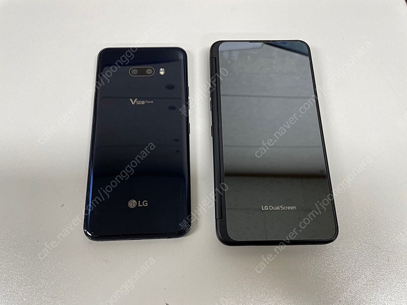 LG V50S 256G 블랙 듀얼스크린 포함 22만원 판매