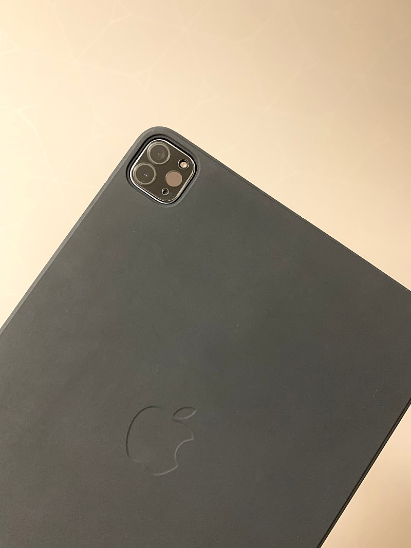 아이패드 프로 11인치 (Air 4세대도 호환 가능) 애플 공식 케이스 블랙 색상 판매합니다