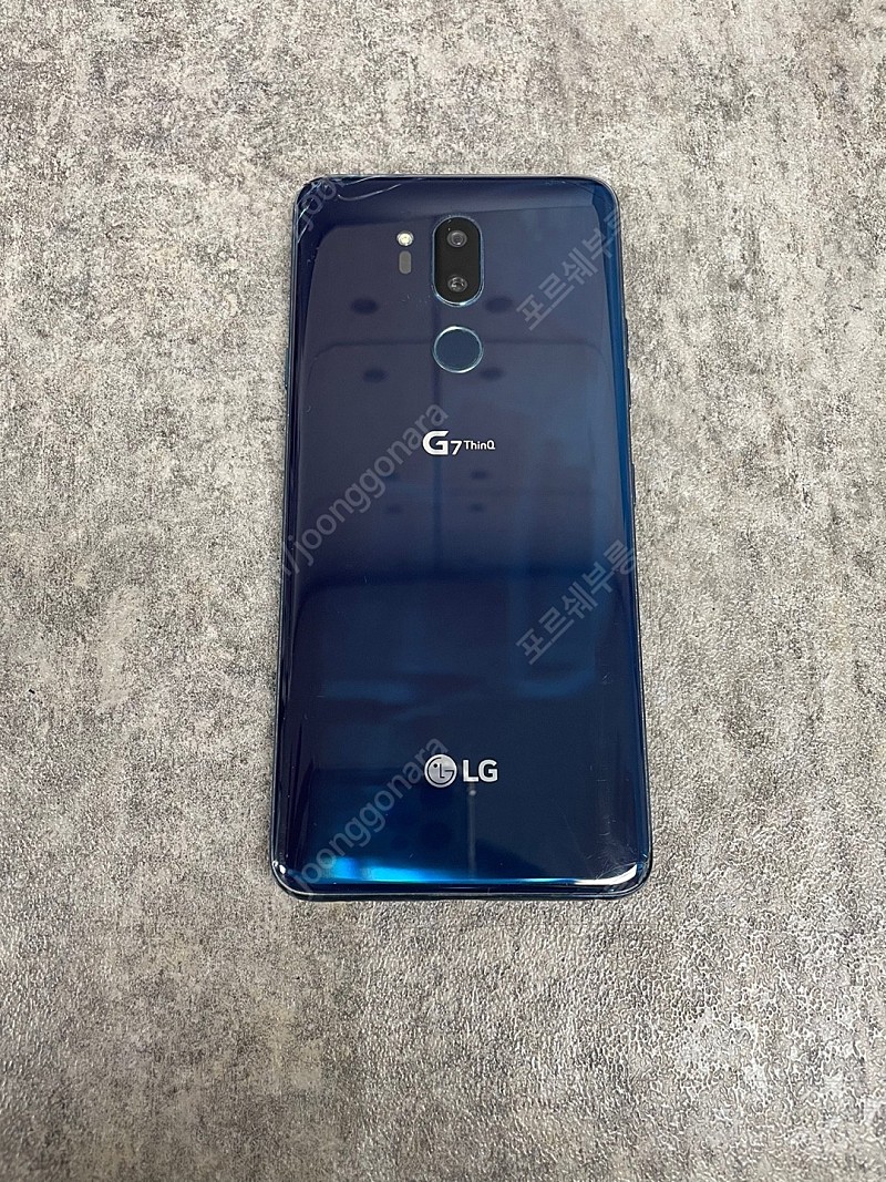LG G7 64G 블루 무잔상 뒷판 살짝파손 6만원 판매