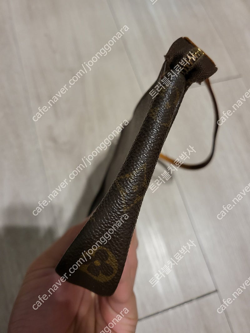 정품 루이비통 모노그램 포쉐트 악세수아 파우치--6