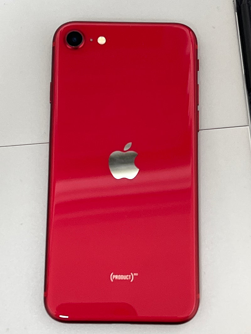 아이폰se2 레드 red 128g 베터리 100 팔아요. S급 애플케어 내년 5월까지