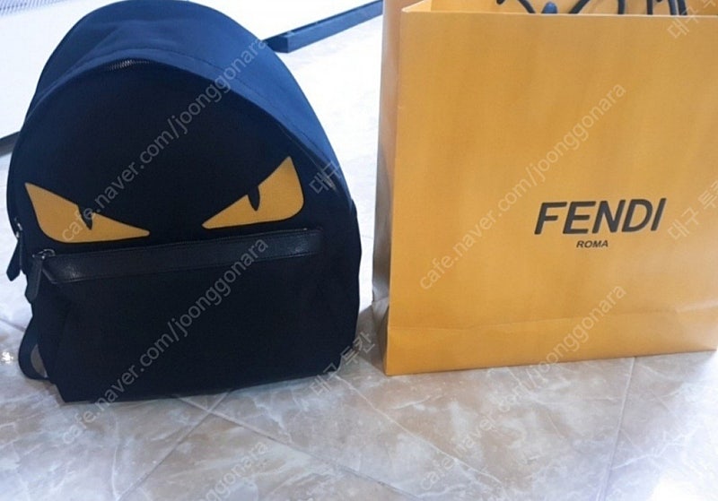 펜디(FENDI) 몬스터백팩 판매합니다.