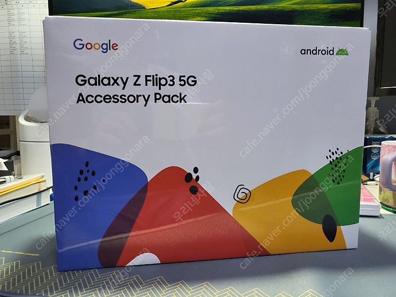 갤럭시 Z 플립 3 구글 액세서리 팩 미개봉 판매합니다.
