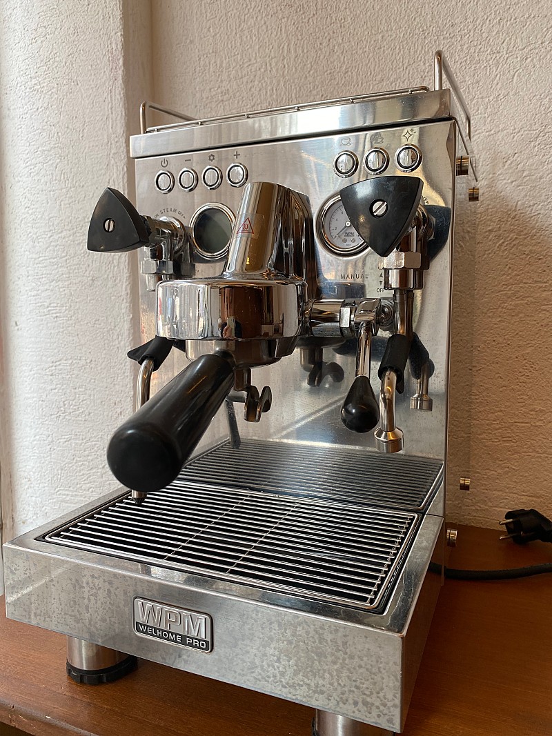 WPM 반자동 커피 머신 KD-310