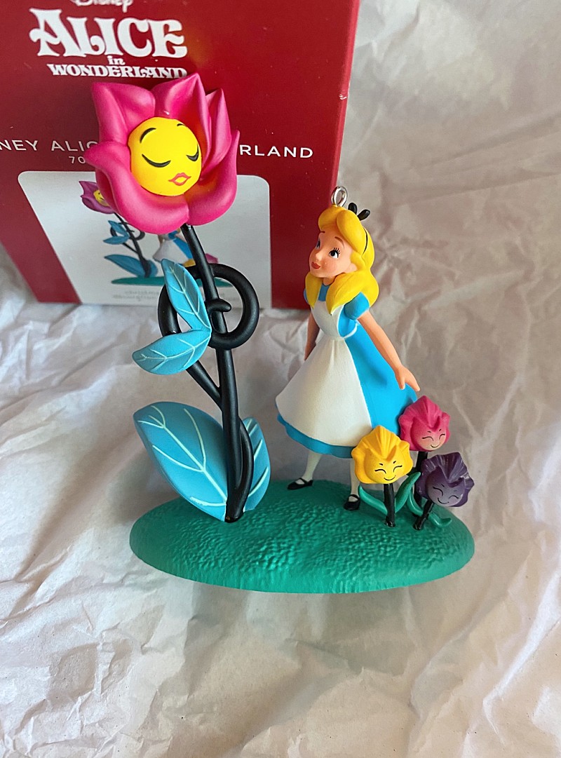 (미개봉/새상품) 디즈니 이상한 나라의 앨리스 70주년 기념 오너먼트 70th Anniversary Ornament - 판매가 48,000원