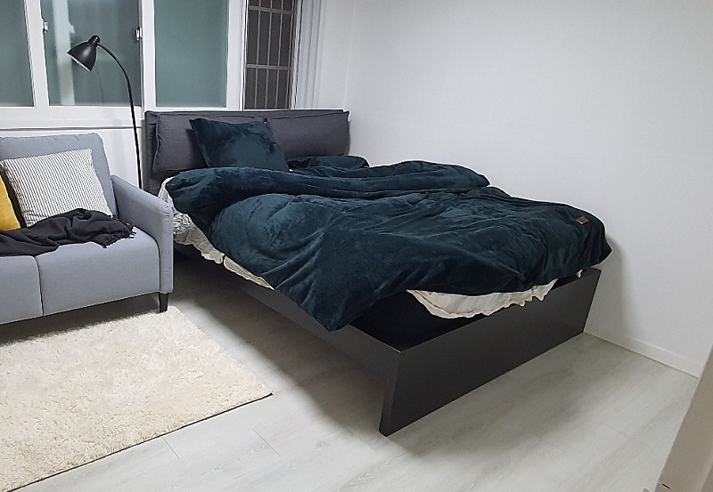 이케아 말름 퀸사이즈 침대 프레임 IKEA MALM 블랙브라운