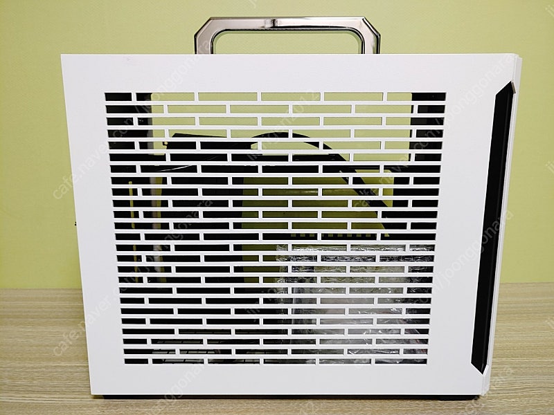 Sliger SM580 White ITX 케이스 판매합...--3