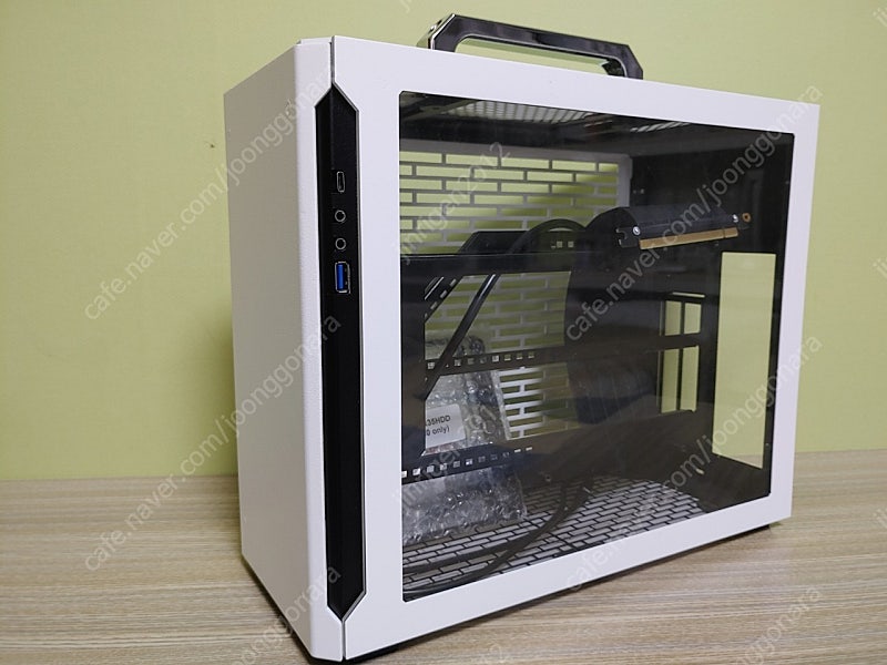 Sliger SM580 White ITX 케이스 판매합...--0