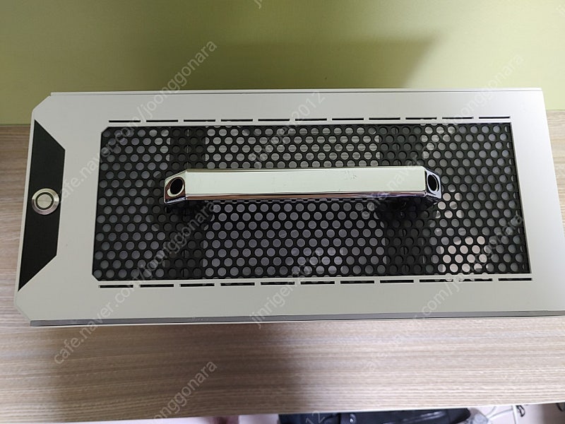 Sliger SM580 White ITX 케이스 판매합...--2