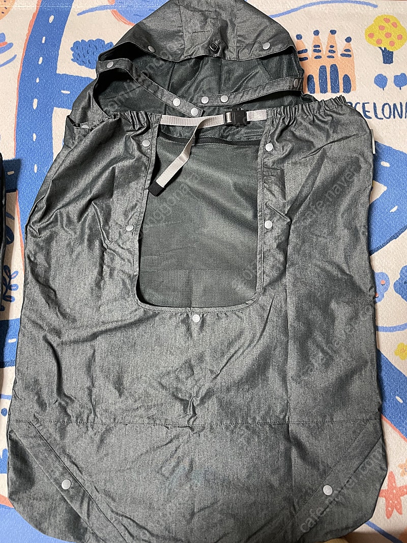 가격내림- 아기띠 워머 판매해요 (끌라미엘 사계절 향균 워머, (아기띠 라이너, 목베게, 아기 운동화및 장난감 드려...--8