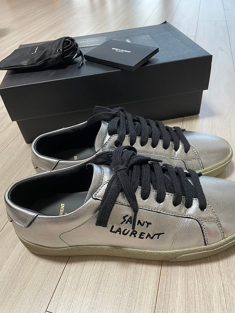 생로랑 코트 메탈릭 스니커즈 37--2