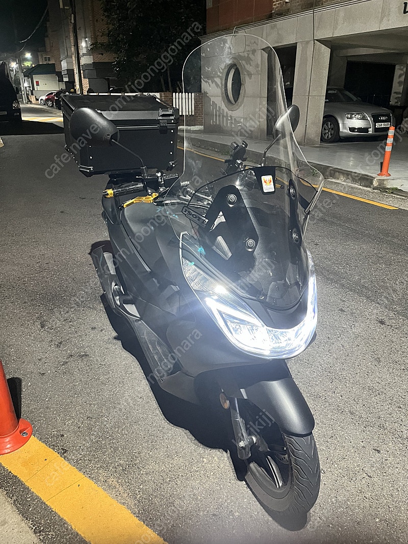 Pcx125 17년식 판매합니다.