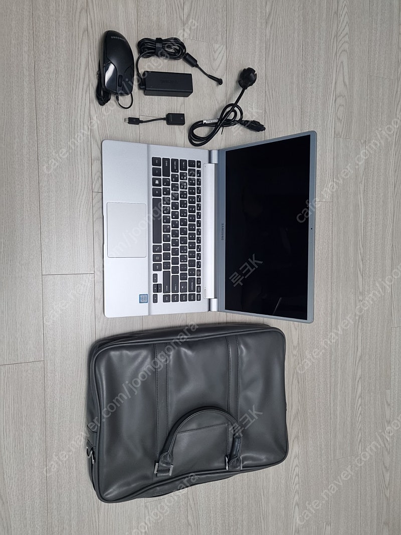 삼성노트북 ( NT901X5L )